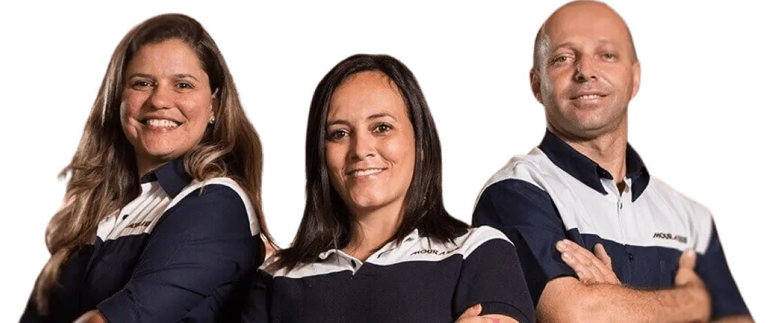 equipe da Moura trabalhando